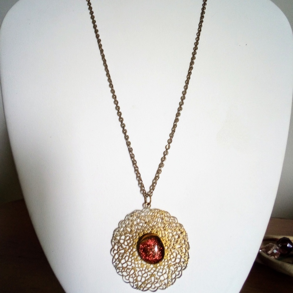 Red marble necklace